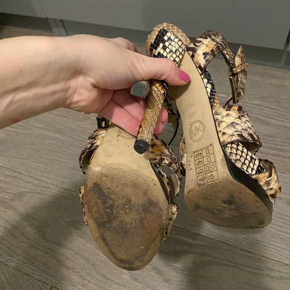 Michael Kors Jetset 6 special edition Python high heel - Picture 7 of 7